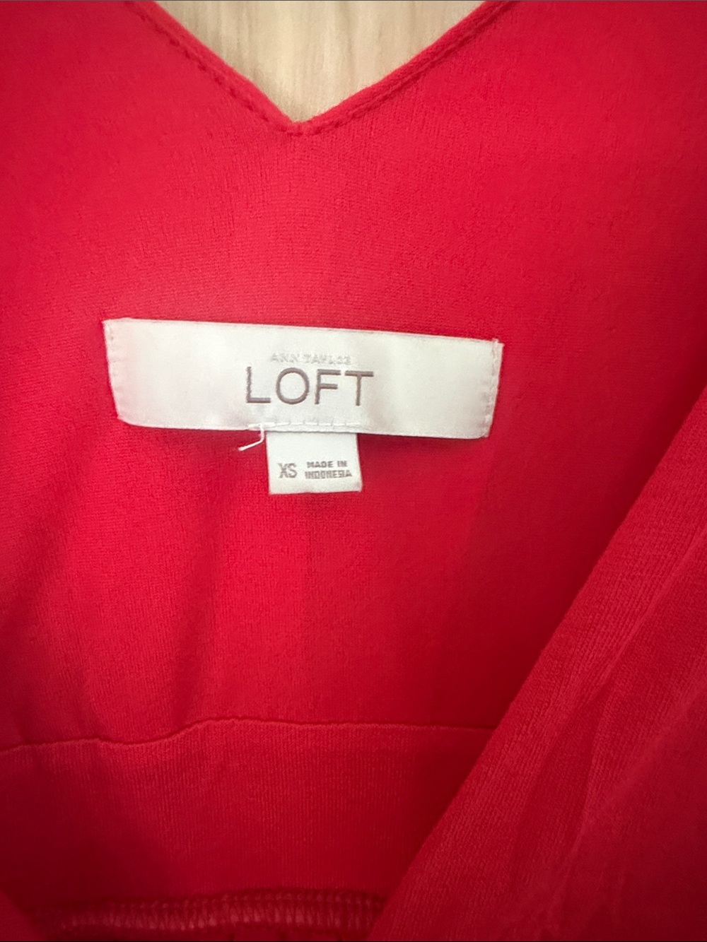 LOFT Red V-Neck Sleeveless Dress - Picture 3 of 3